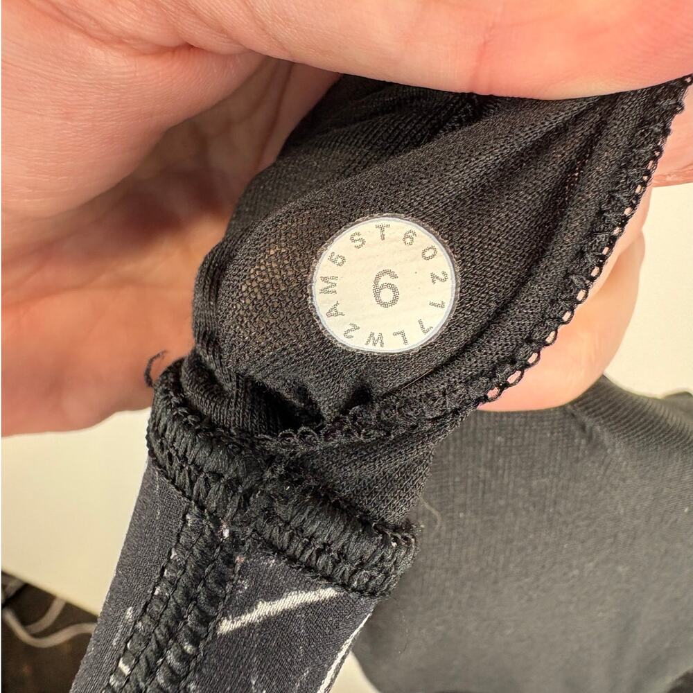 Lululemon Energy Bra Medium Support Size 6 | Retail $52 - Picture 5 of 5